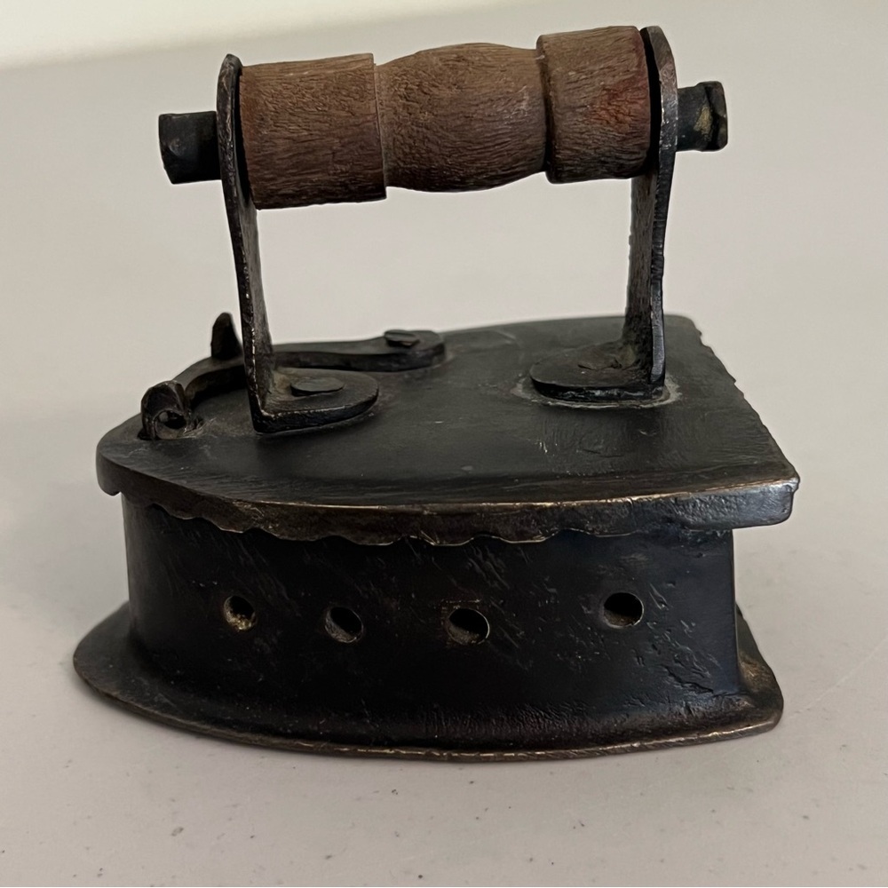 Antique Cast Mini Iron Clothing Press “Sad Iron”